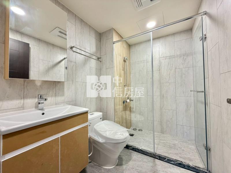 御閑之森三房B1平車露臺戶房屋室內格局與周邊環境