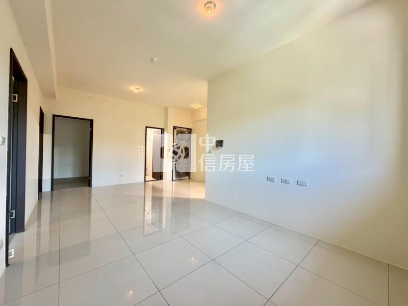 御閑之森三房B1平車露臺戶房屋室內格局與周邊環境