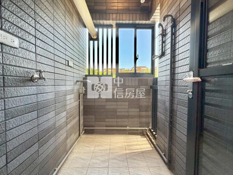 御閑之森三房B1平車露臺戶房屋室內格局與周邊環境