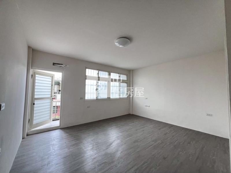 忠貞市場透天房屋室內格局與周邊環境