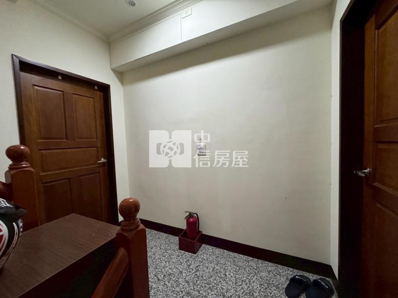 楊梅交流道【萬大市場】收租透天7套房房屋室內格局與周邊環境