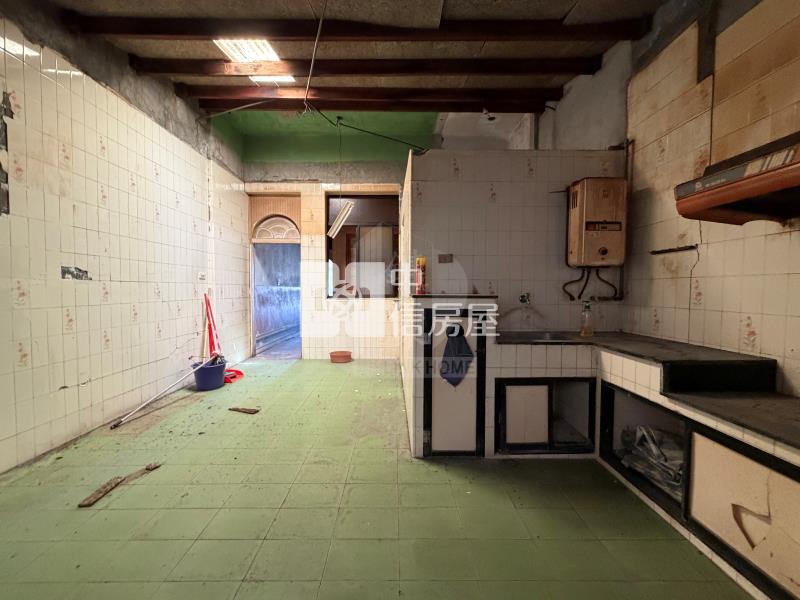 榮總特區10米大道店家房屋室內格局與周邊環境