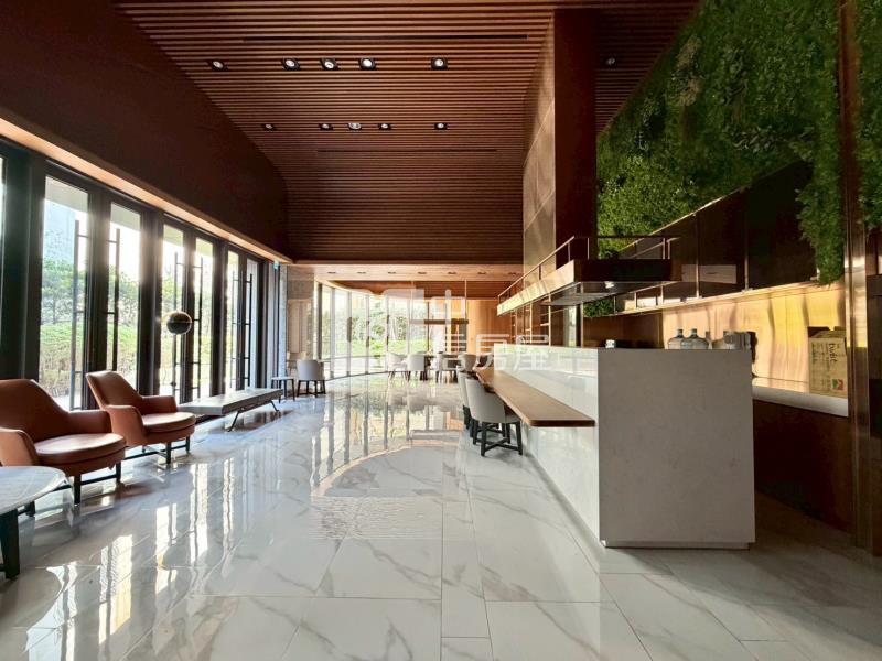 東方紐約三房平車帝王戶面綠園道房屋室內格局與周邊環境