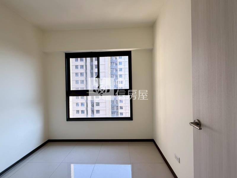 1J47豐邑氧森2+1房車房屋室內格局與周邊環境