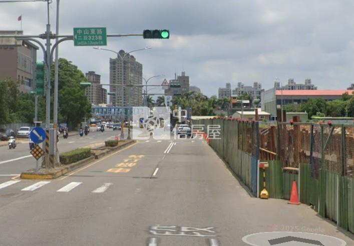 中壢區近體育園區都內農房屋室內格局與周邊環境