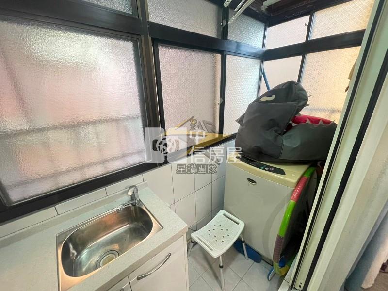 【星鑽】(專委)A22捷運旁近火車站套房房屋室內格局與周邊環境