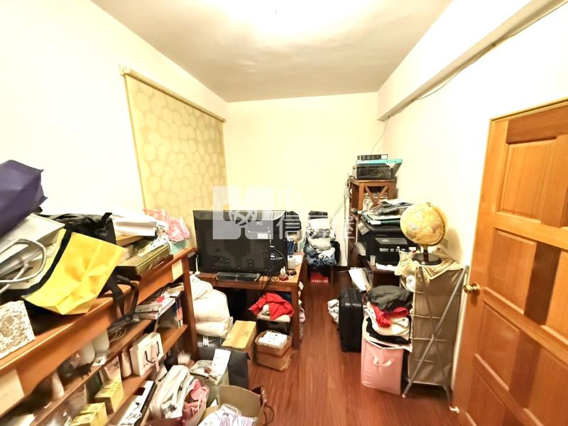 5Y11縣政寧靜中庭透天社區(雙車位)房屋室內格局與周邊環境