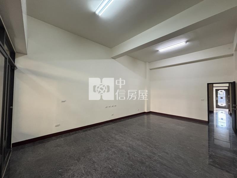 太平樹孝商圈臨路電梯透天店面房屋室內格局與周邊環境