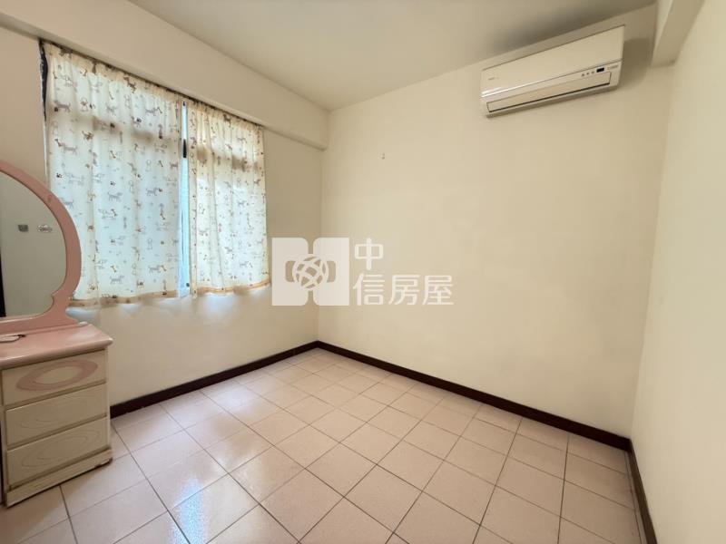 瑞塘國小旁邊間透天~可做店面方便停車房屋室內格局與周邊環境