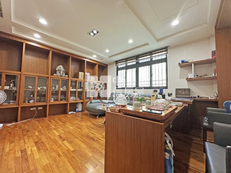 龍燈公園電梯別墅房屋室內格局與周邊環境