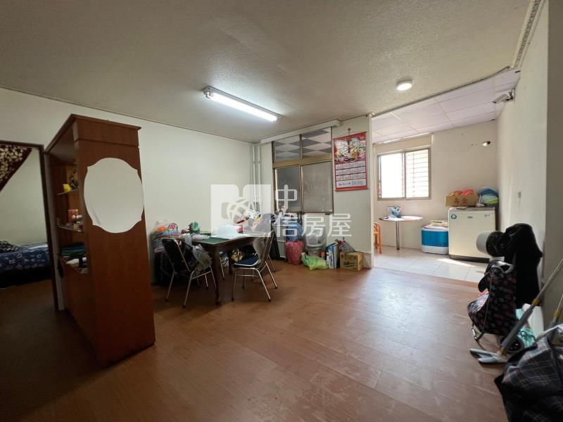 森林公園旁1樓車位美廈房屋室內格局與周邊環境