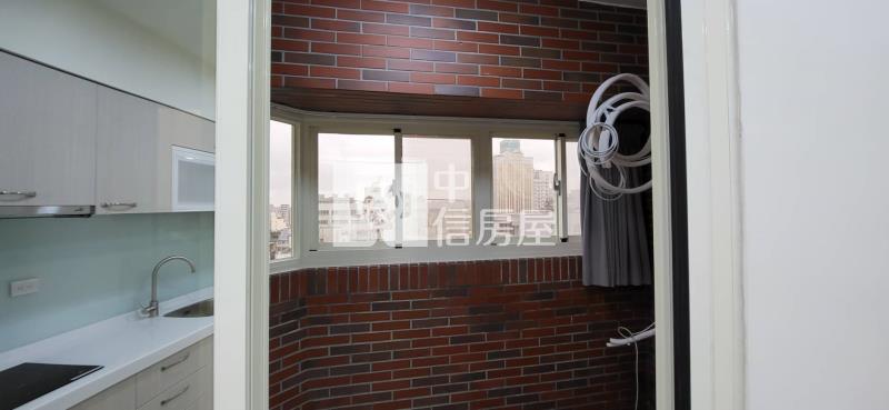 延平路精美2房雙車位房屋室內格局與周邊環境