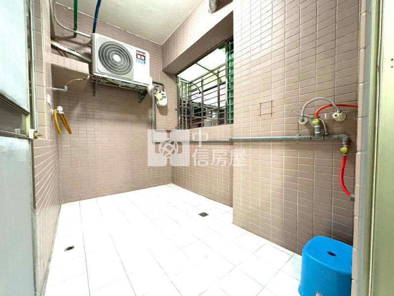 鳳陽花谷玄關採光三房(可另購平面車位)房屋室內格局與周邊環境