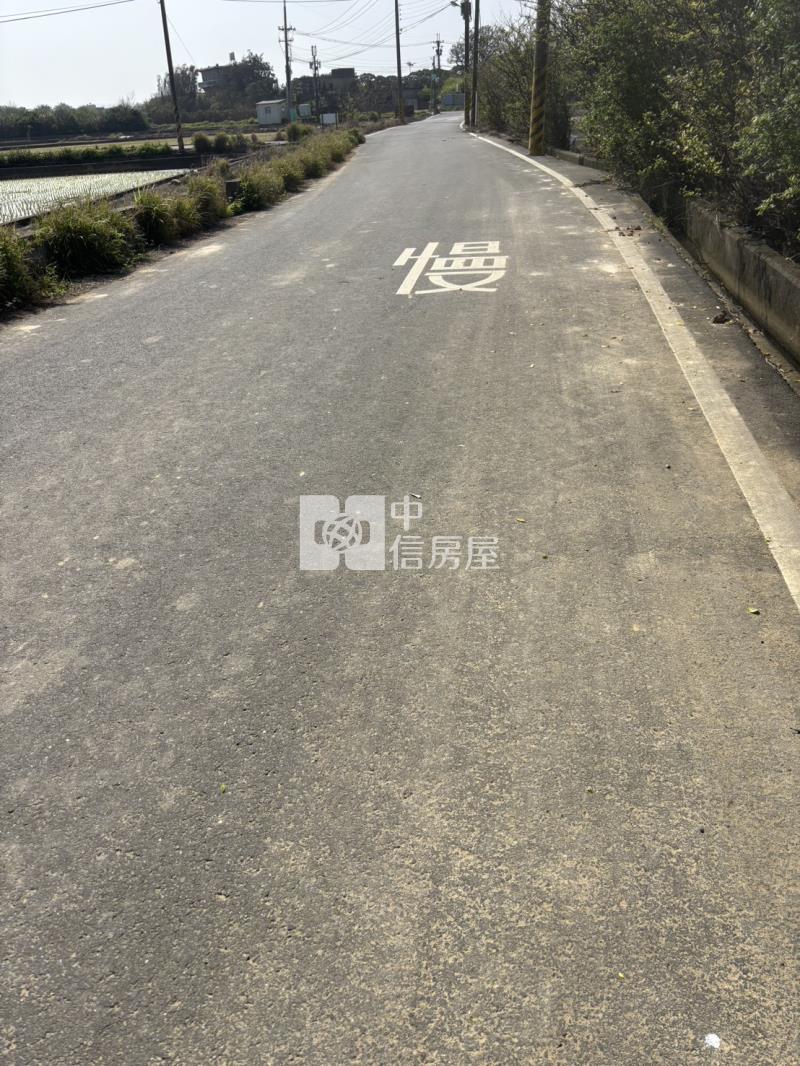 精華國小三面臨路田房屋室內格局與周邊環境