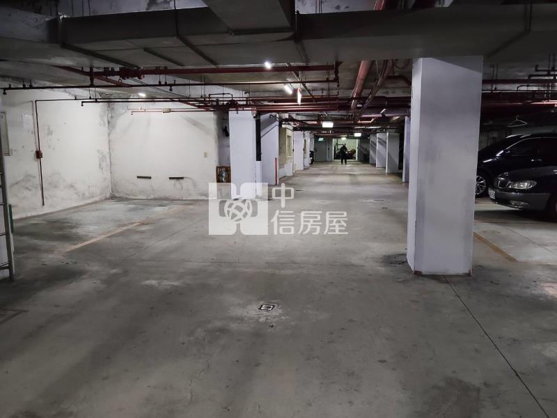 體育園區超值成家電梯2房(車位輪抽)房屋室內格局與周邊環境