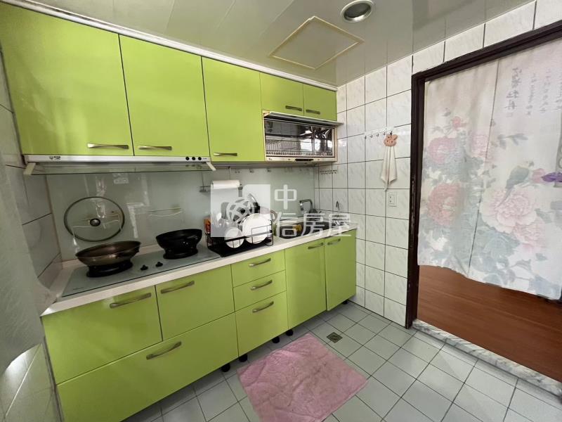 體育園區超值成家電梯2房(車位輪抽)房屋室內格局與周邊環境