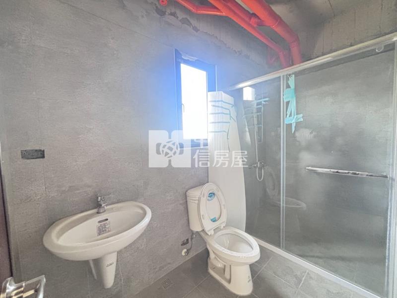 觀音桃科前院停車美透天(一)房屋室內格局與周邊環境