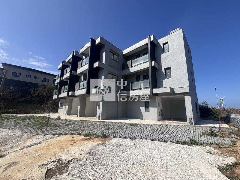 觀音桃科前院停車美透天(一)