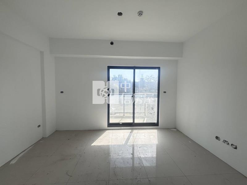 觀音桃科前院停車美透天(一)房屋室內格局與周邊環境