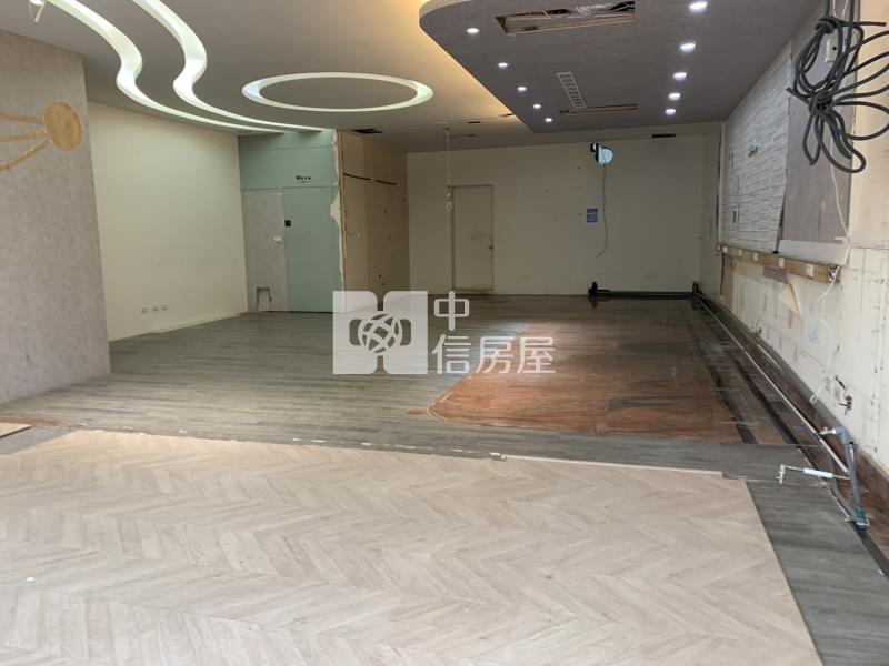 出售-青埔高鐵北路金店面房屋室內格局與周邊環境