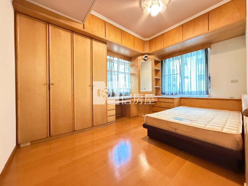 萬壽公園巴洛克王朝2+1房車位房屋室內格局與周邊環境