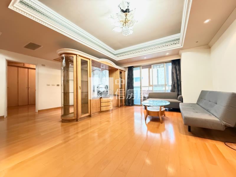 萬壽公園巴洛克王朝2+1房車位房屋室內格局與周邊環境