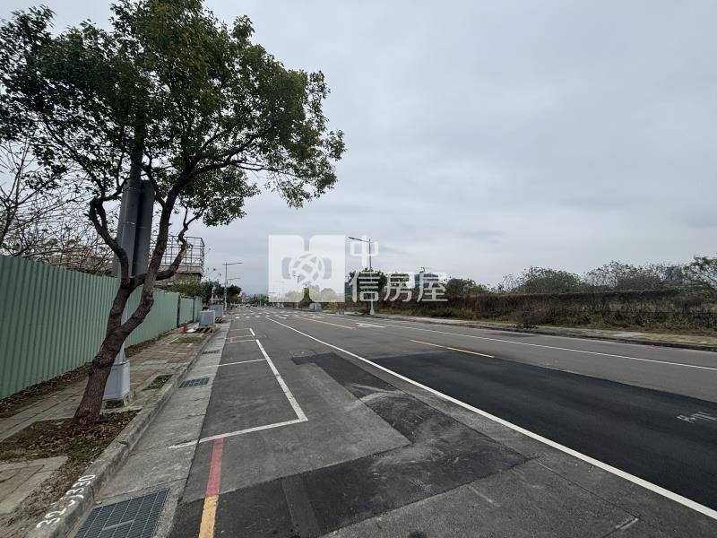 十四期正20米路建地房屋室內格局與周邊環境