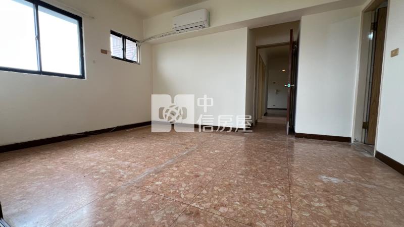 環東商圈大四房+車位房屋室內格局與周邊環境