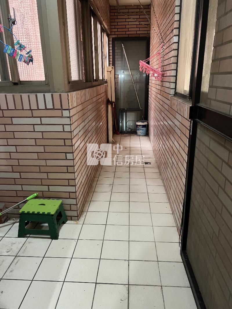 環東商圈大四房+車位房屋室內格局與周邊環境