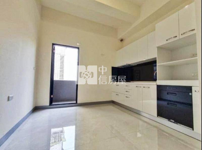 屏東市中心公園學區全新3房平車華廈房屋室內格局與周邊環境