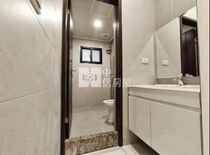 屏東市中心公園學區全新3房平車華廈房屋室內格局與周邊環境