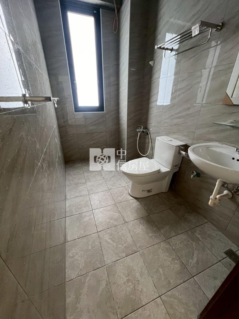 榴邨孝親房全新邊間別墅房屋室內格局與周邊環境