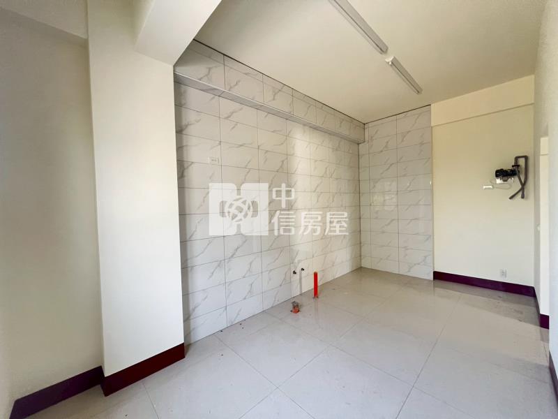 榴邨孝親房全新邊間別墅房屋室內格局與周邊環境