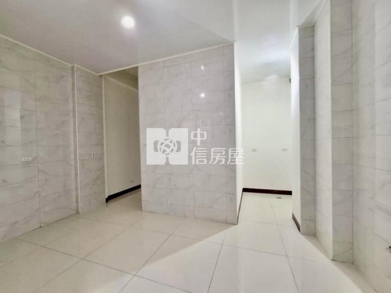 宜欣國小旁電梯別墅房屋室內格局與周邊環境