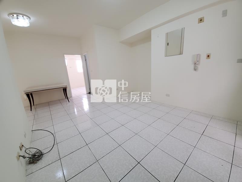 十甲黃昏市場四房+車位房屋室內格局與周邊環境