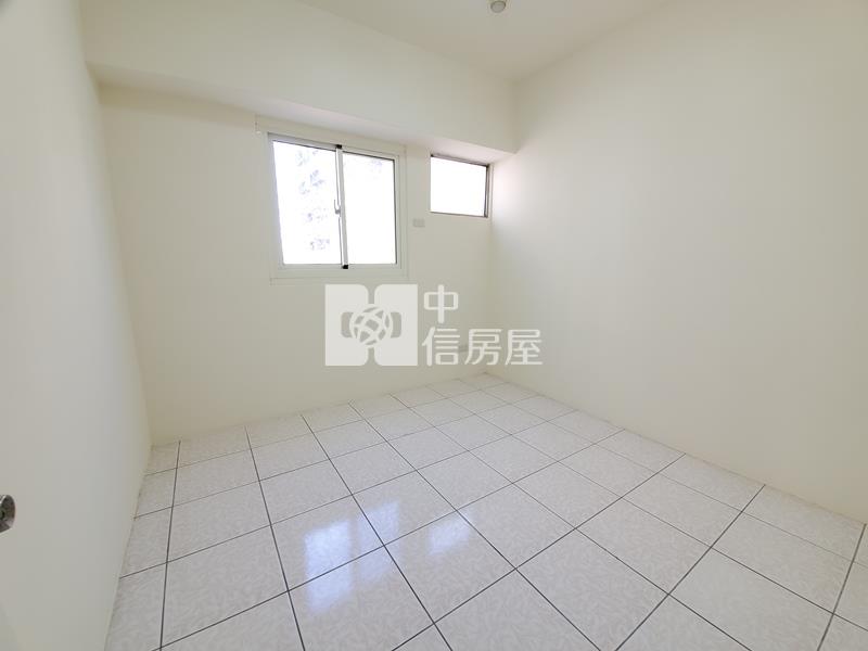 十甲黃昏市場四房+車位房屋室內格局與周邊環境