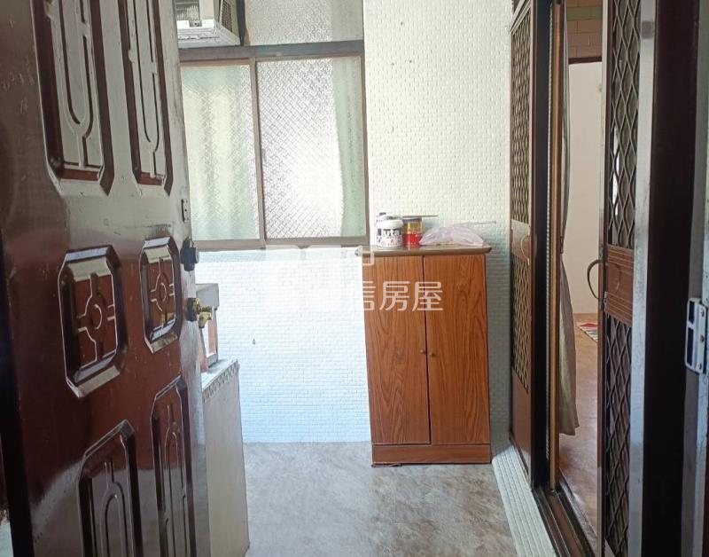 小港平治街2樓公寓房屋室內格局與周邊環境