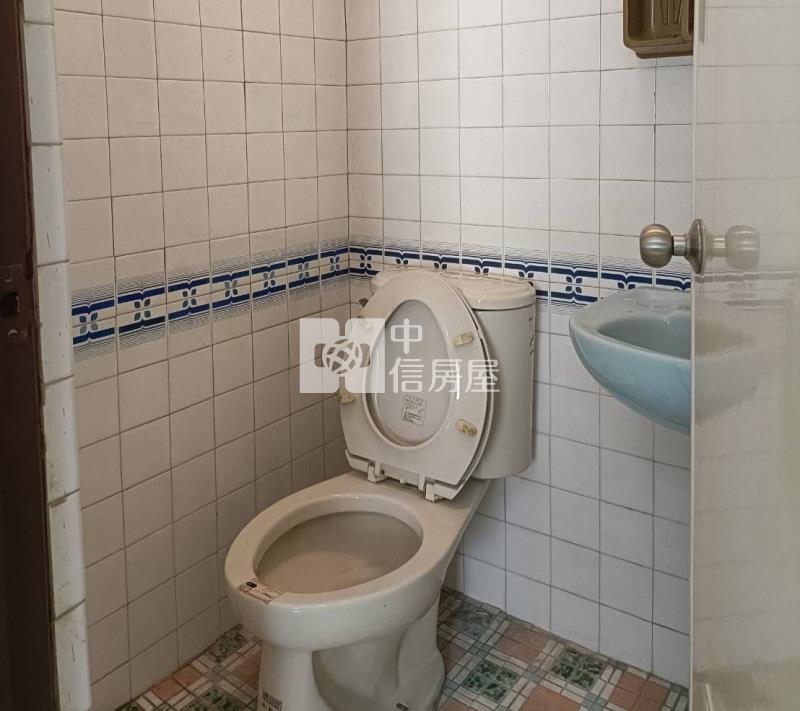 小港平治街2樓公寓房屋室內格局與周邊環境