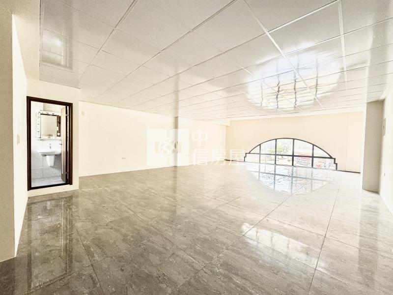 豐原正圓環西路全新電梯透店房屋室內格局與周邊環境