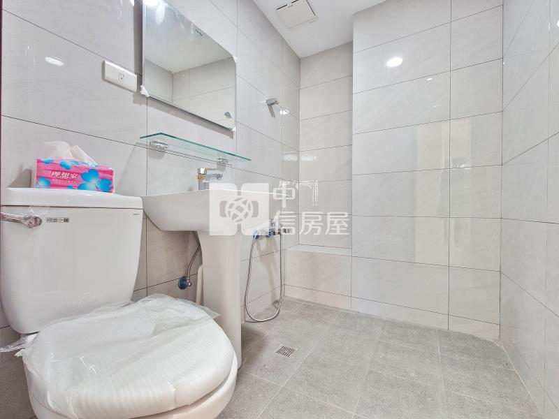 一中商圈電梯美三房房屋室內格局與周邊環境