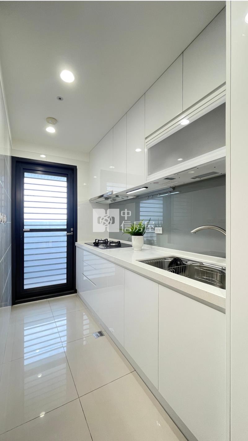 清水遠雄3全新精裝修3房平車高樓視野戶房屋室內格局與周邊環境