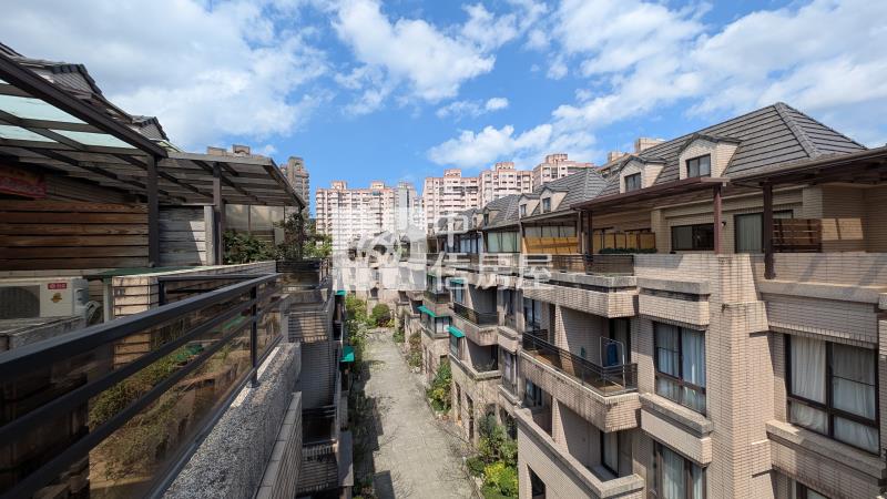 悅莊庭院全天管理透天房屋室內格局與周邊環境