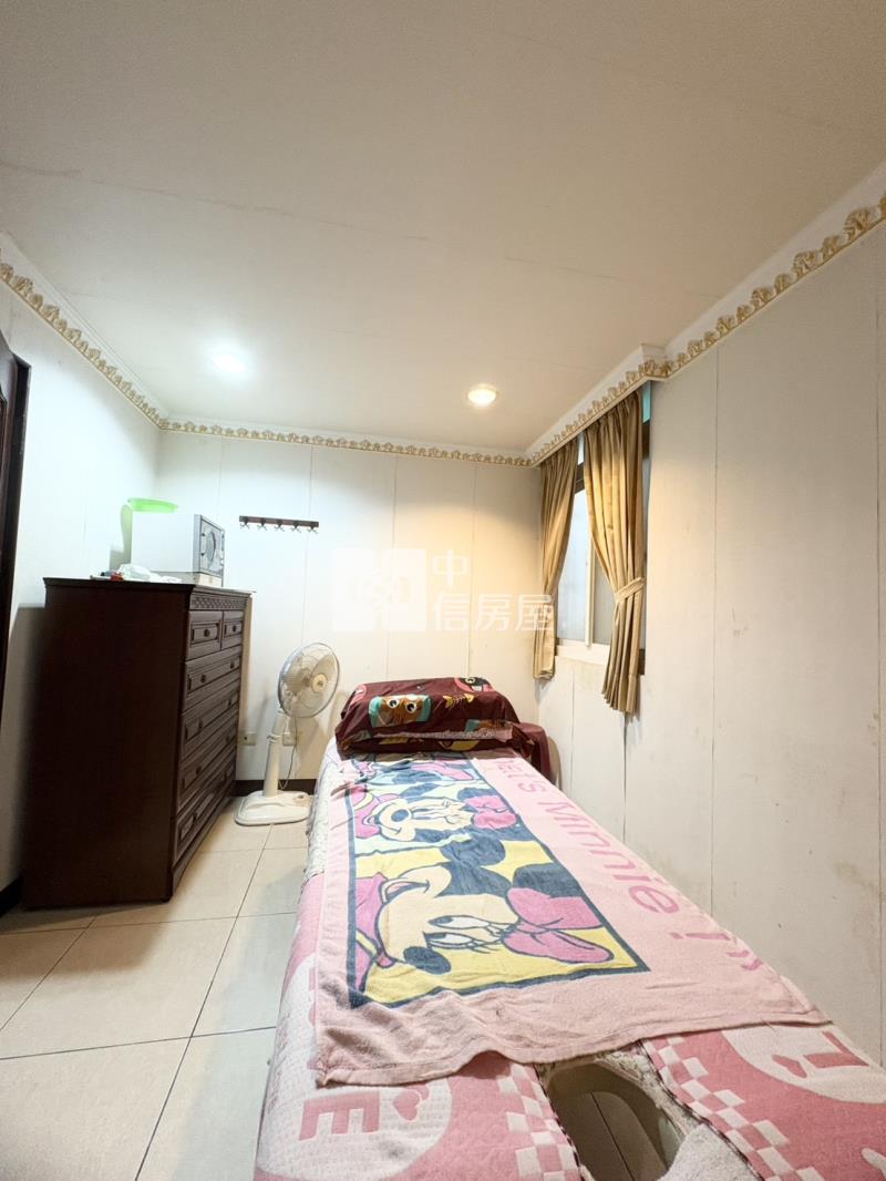 鳳山投資型透天店住房屋室內格局與周邊環境