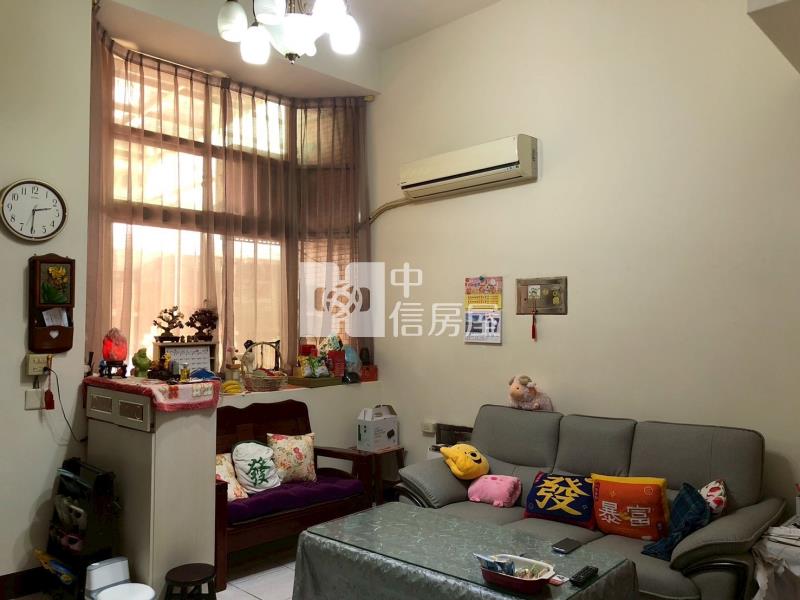 竹南前院車位美透天房屋室內格局與周邊環境