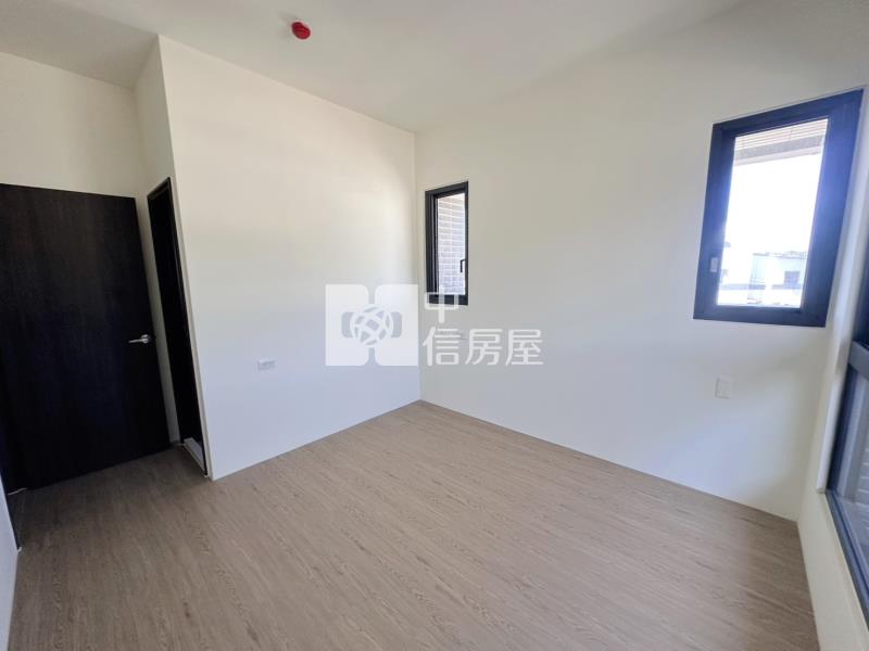 勤益豐閱榮耀三房車位房屋室內格局與周邊環境