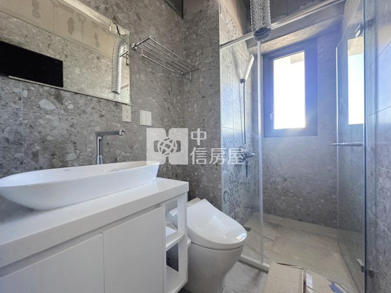 勤益豐閱榮耀三房車位房屋室內格局與周邊環境