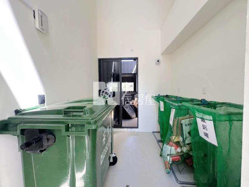 勤益豐閱榮耀三房車位房屋室內格局與周邊環境