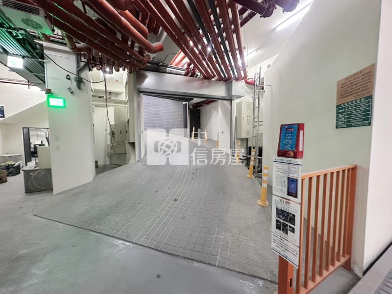 勤益豐閱榮耀三房車位房屋室內格局與周邊環境