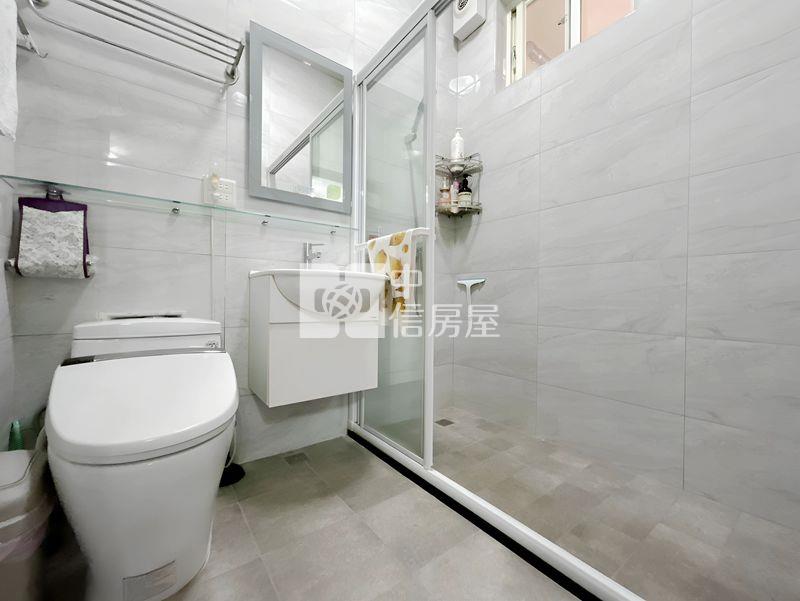 清大建功車庫美透天房屋室內格局與周邊環境