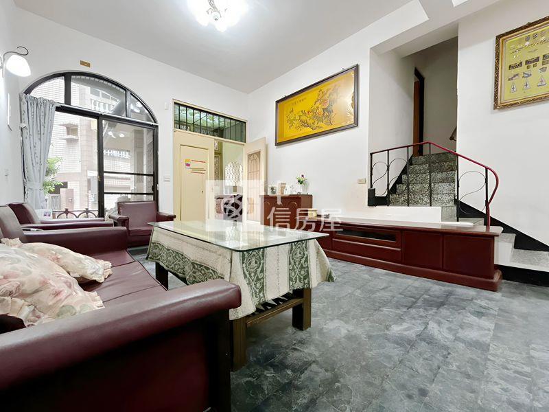 清大建功車庫美透天房屋室內格局與周邊環境